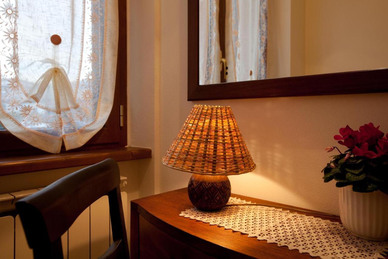 Il Vecchio Noce Hotel Brugnato Exterior foto